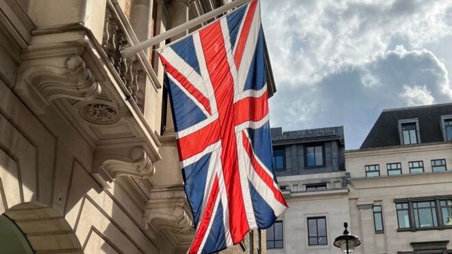 London: Royal Historic Pubs Walking Tour - Important Information