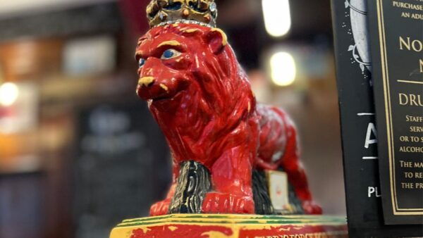 London: Royal Historic Pubs Walking Tour - Common Questions