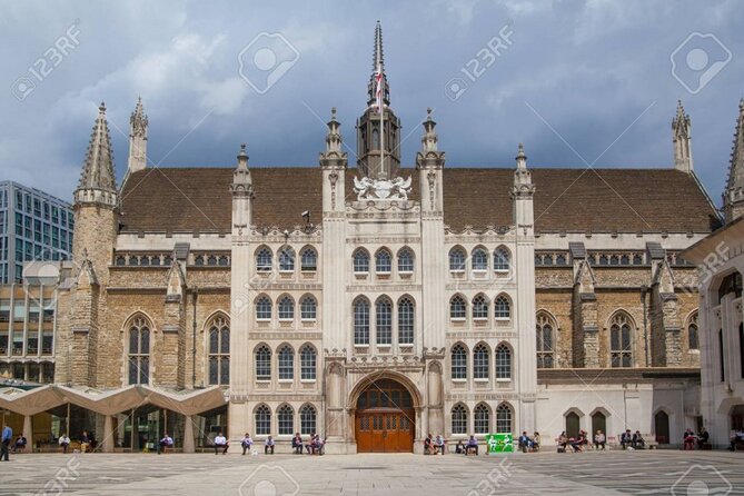 London Scavenger Hunt: The Magnificent City of London - Interactive Tour Experience