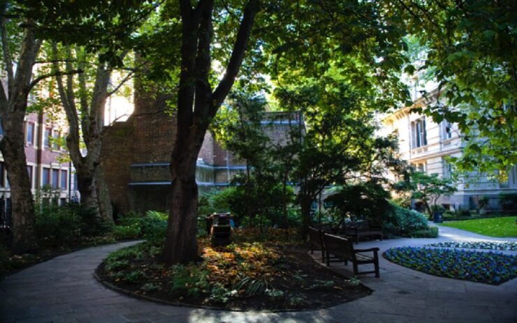 London: Secret Gardens of the City of London - Charles Dickens Favorite Church Garden