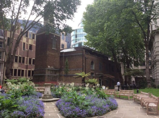 London: Secret Gardens of the City of London - Unseen History and Magical Places