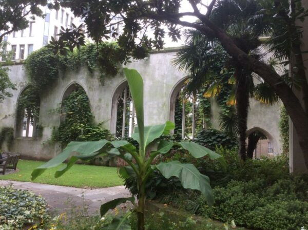 London: Secret Gardens of the City of London - The Sum Up