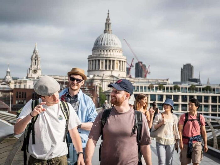 London: See 30+ Top Sights and Eat 8 British Foods Tour - FAQ