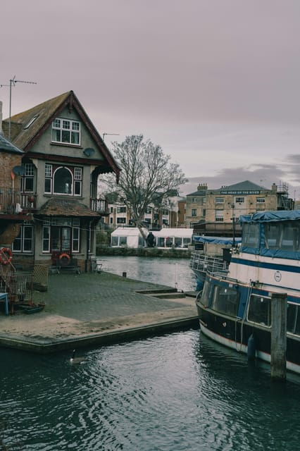 London: Self Guided Tour of Oxford - Mini Van - Pickup and Accessibility