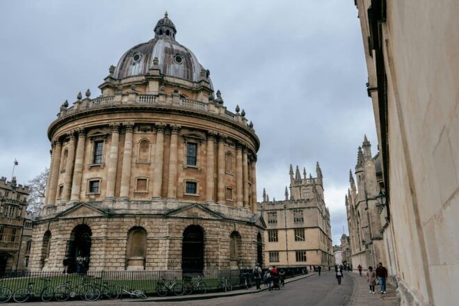 London: Self Guided Tour of Oxford - Mini Van - Cultural and Historical Highlights