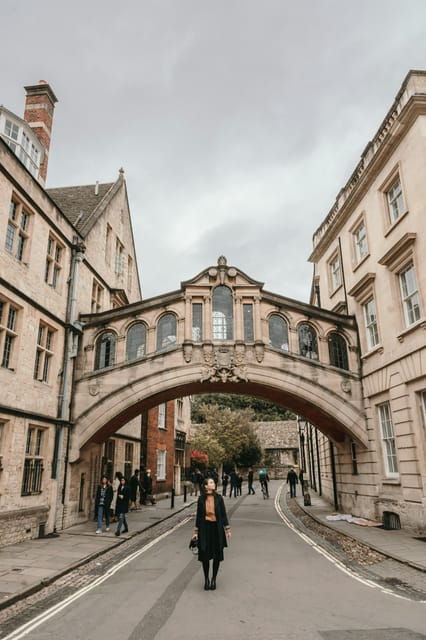 London: Self Guided Tour of Oxford - Mini Van - Inclusions and Amenities