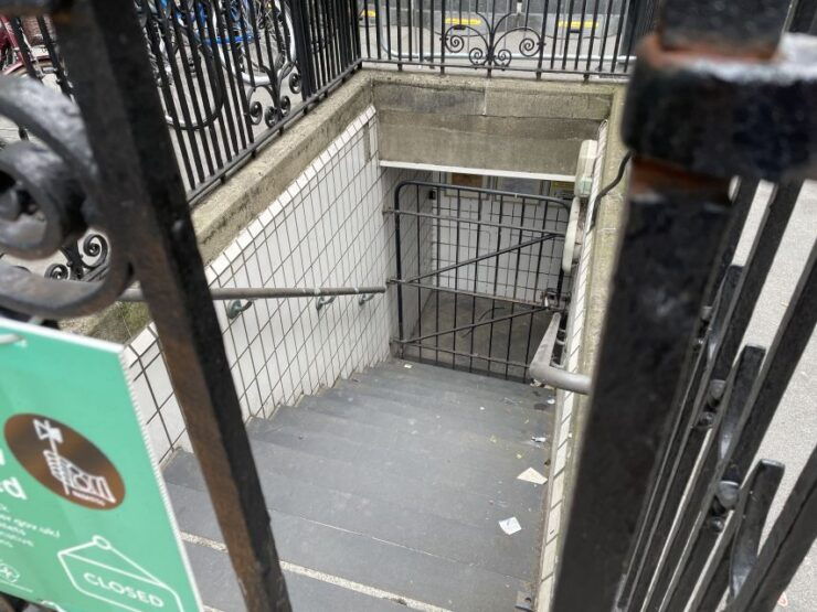 London: Sex Pistols and Punk Music Walking Tour - Highlights and Locations