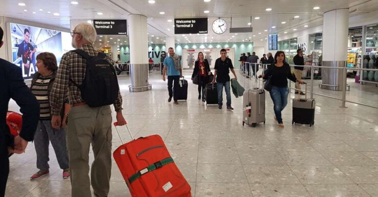 London: Shared Transfer From Heathrow Airport to London - Free Cancellation and Duration of the Activity