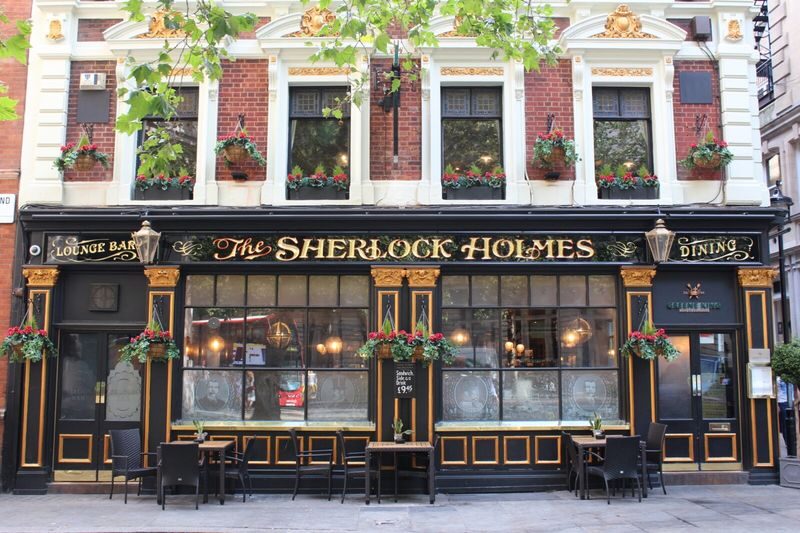 London Sherlock Holmes Walking Tour - Holmes in central London, not at Baker Street