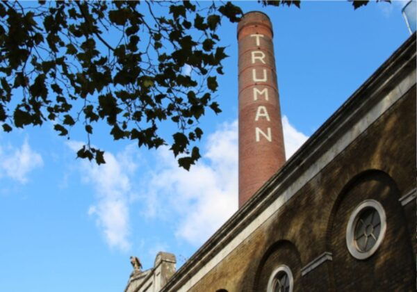 London (Shoreditch) Scavenger Hunt and Self-Guided Tour - The Sum Up