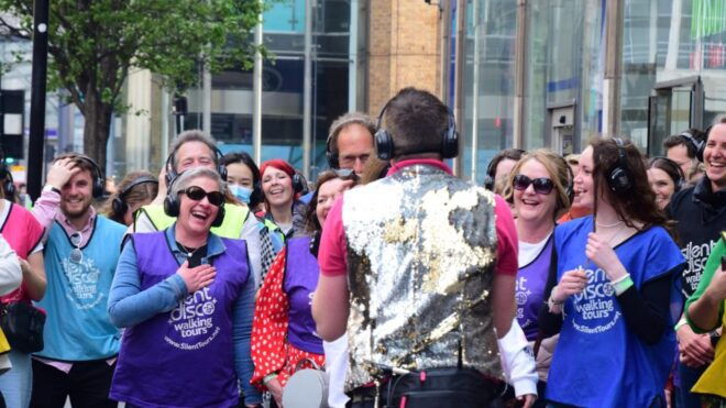 London: Silent Disco Christmas Walking Tour - Reviews and Details