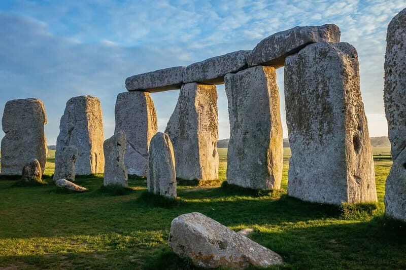 London: Small Group Stonehenge and Bath Tour & Secret Site - A Full-Day Journey into England’s Past and Present