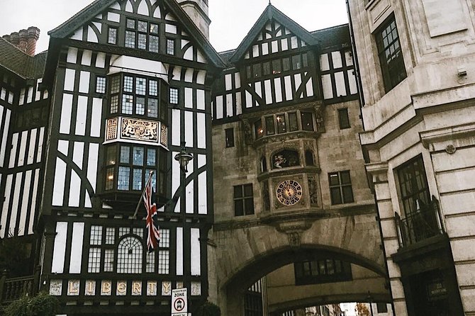 London Soho District - Exclusive Guided Walking Tour - Cancellation Policy and Reviews