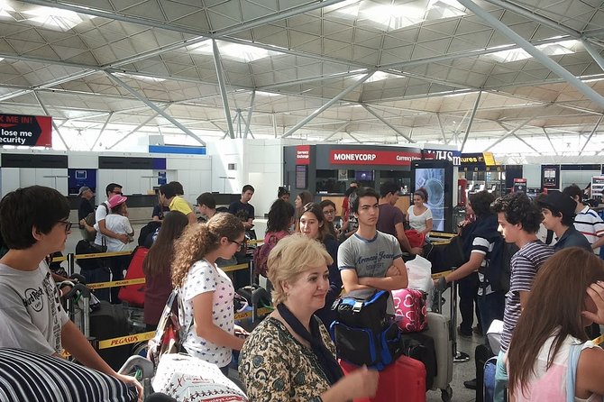 London Stansted Airport Private Transfers To/From London (Postcode WC1 to Wc2) - Transportation Arrangement