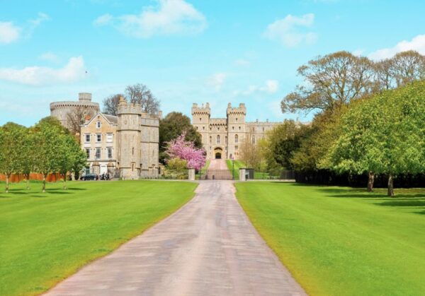 London: Stonehenge, Windsor, and Bath Day Trip by Bus - Additional Tips