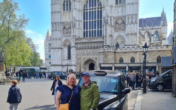 London: Taxi 50+ Sights Private Tour & Thames River Cruise - River Cruise Experience