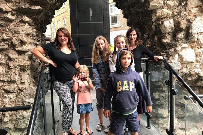 London Taxi Capital Highlights Tour - Exploring Off the Beaten Track