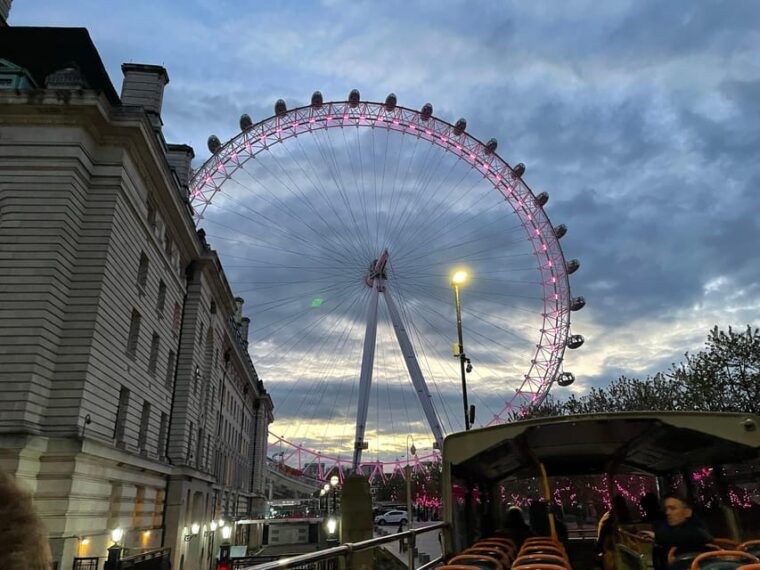 London: Taylor Swift Singalong Bus Tour - Is It Worth It?