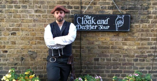 London: the Cloak & Dagger Tour: History Brought to Life! - Meeting Point and Convenient Location
