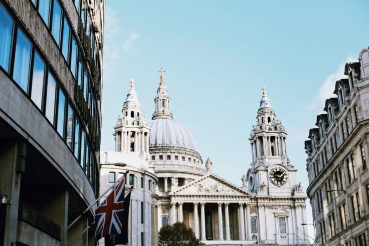 London: The Old City of London - Guided Walking Tour - Historic London and Roman Ruins
