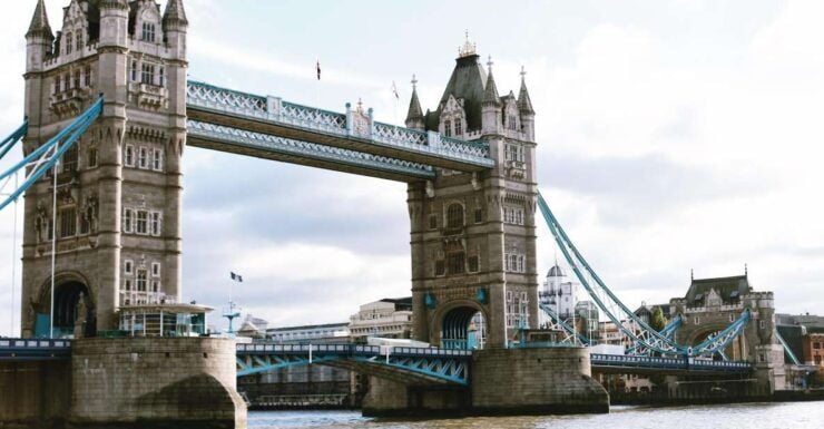 London: The Old City of London - Guided Walking Tour - The Temple Church and The Tower of London