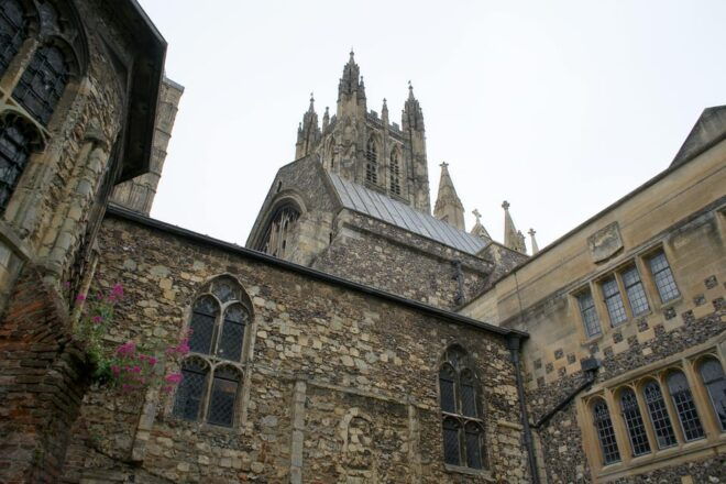 London to Leeds Castle and Canterbury Town Return - Booking Information
