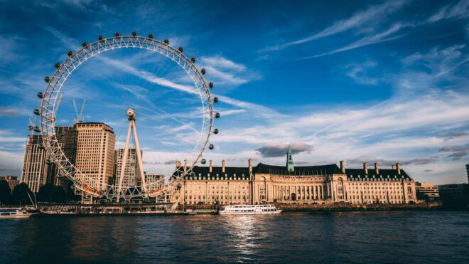 London to Southampton : Private Transfer - Pickup and Drop-off