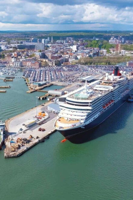 London to Southampton : Private Transfer - Travel Flexibility