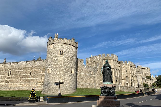 London to Stonehenge and Windsor Castle Including Entrance Tickets - Tour Details