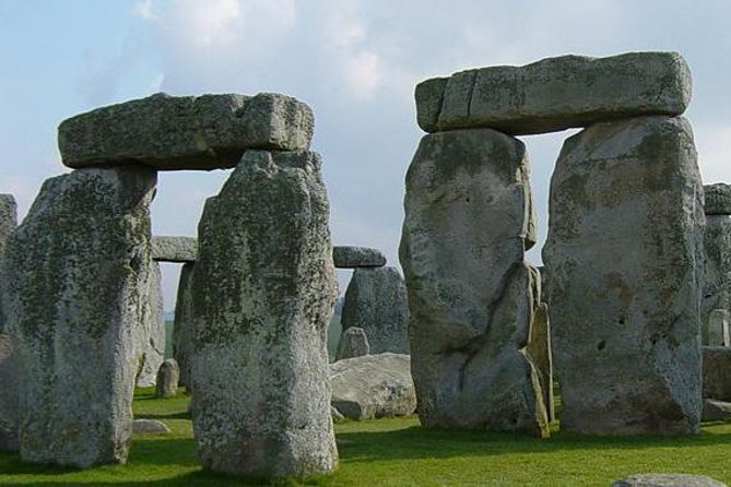 London to Stonehenge Shuttle Bus and Independent Day Trip - Disappointing Experience