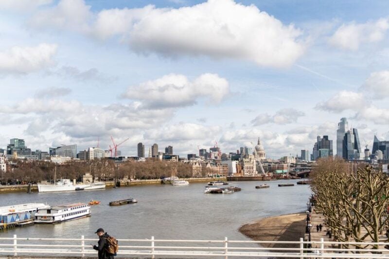 London: Tootbus Hop-on Hop-off with optional River Cruise - Route Breakdown & Landmark Highlights