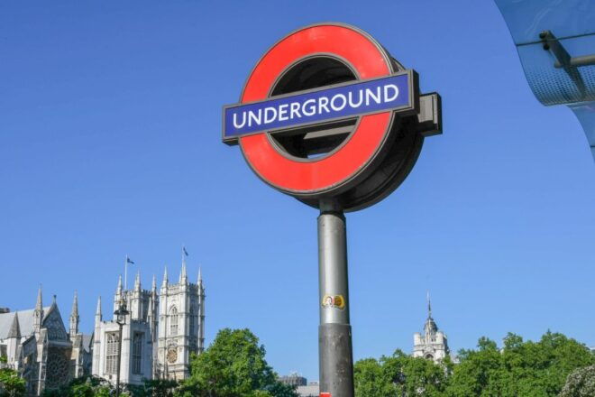 London: Top 15 Sights Walking Tour and St Pauls Cathedral - The London Eye