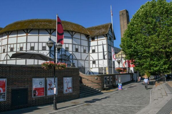 London: Top 15 Sights Walking Tour and St Pauls Cathedral - The British Museum