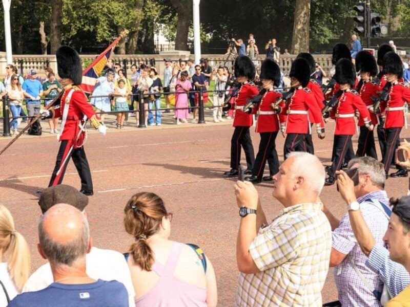 London: Top 30 Sights Walking Tour and Tower of London Entry - The Itinerary Breakdown