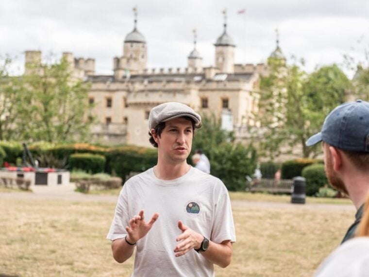 London: Top 30 Sights Walking Tour and Tower of London Entry - What You Get & What You Pay For