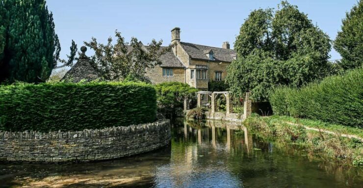 London: Tour of Cotswolds Self Guide - Mini Van - Tour Experience