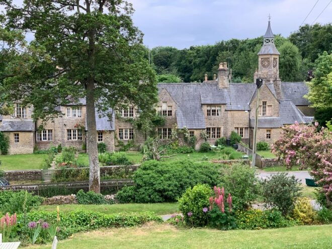 London: Tour of Cotswolds Self Guide - Mini Van - Key Locations