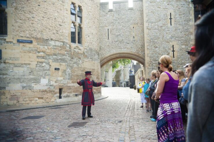 London: Tower of London and Changing of the Guard Experience - Activity Details