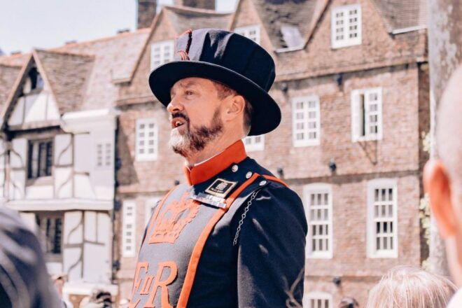 London: Tower of London Entry, Thames Cruise & Walking Tour - Meeting Point and Directions