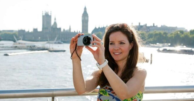London & United Kingdom: Camera Rental - Booking and Payment