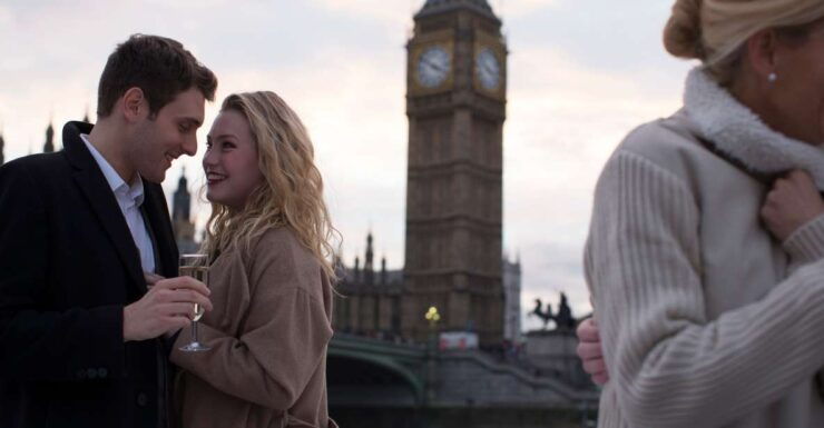 London: Valentine's Day Champagne Evening Cruise - Experience Highlights