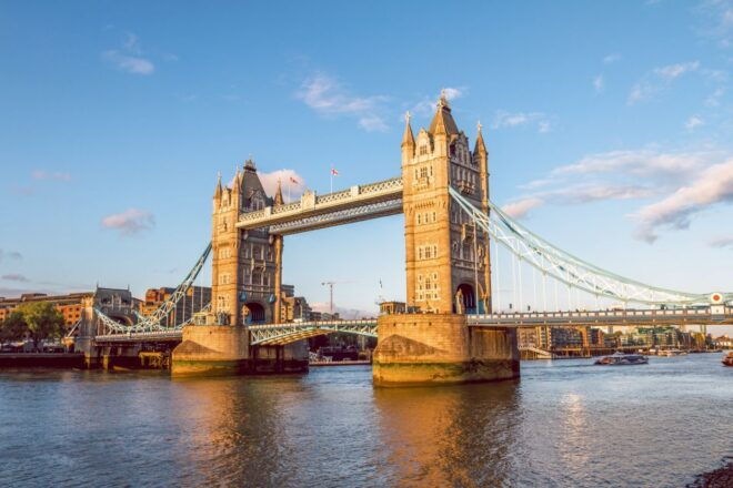 London: Vintage Bus Tour and London Eye Ticket - Vintage Bus Tour Highlights