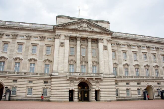 London: Vintage Bus Tour and London Eye Ticket - Tour Description and Itinerary