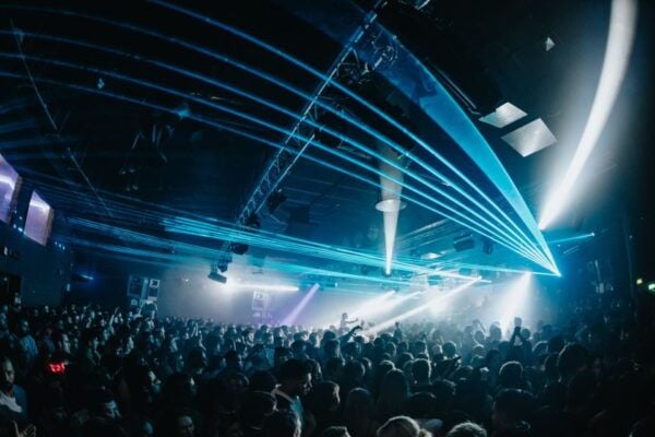 London: VIP Bar Tour & Ministry of Sound Club Access - VIP Treatment at Ministry of Sound