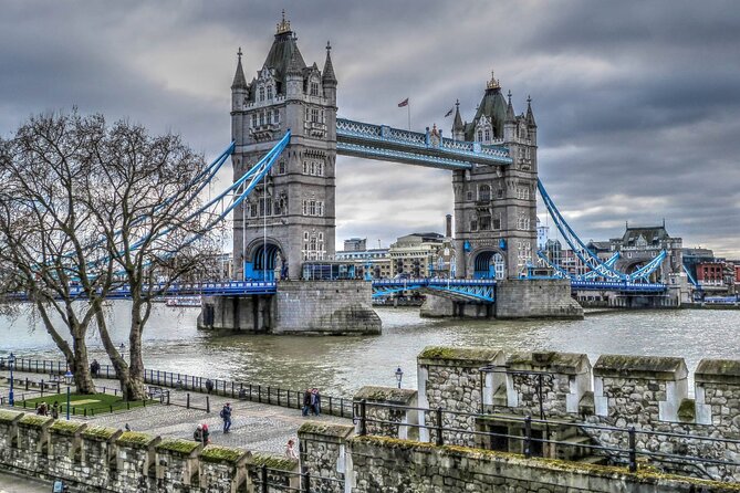 London VIP Taxi Tour: Explore With a Local Cabbie - Booking and Payment Process