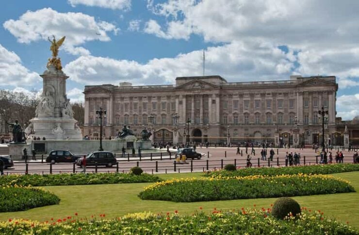 London: Walking Tour "4 London Palaces" - Reserve and Pay Options