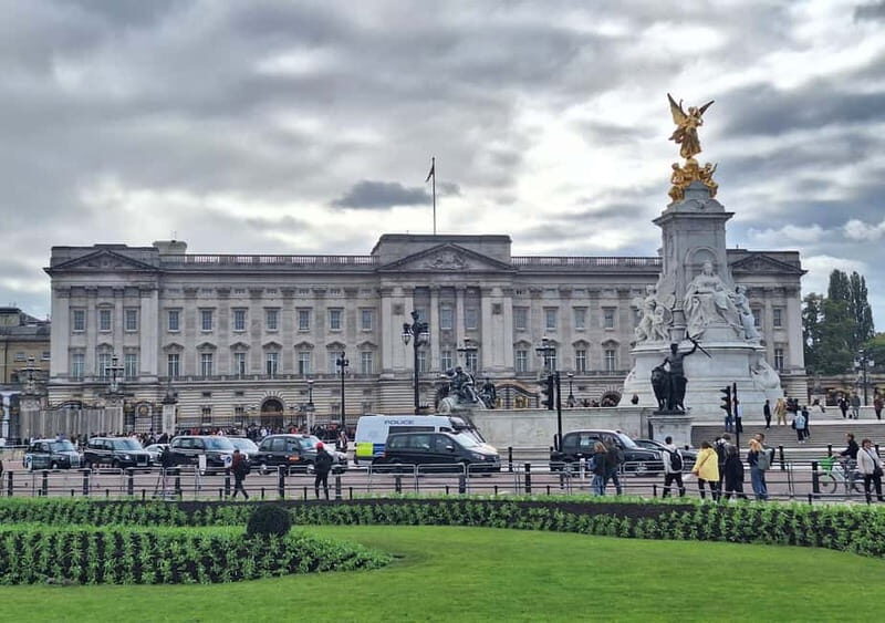 London Walking Tour: Buckingham Palace to Big Ben in 2 hours - Why This Tour Offers Great Value