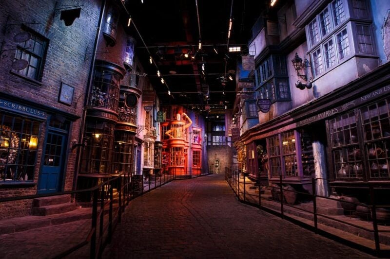 London: Warner Bros. Studio Harry Potter Tour & Branded Bus - The Experience in Detail: What to Expect