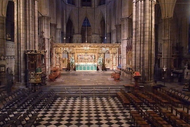 London Westminster Abbey & Royal Sights Tour - Big Ben and the landmarks along the way