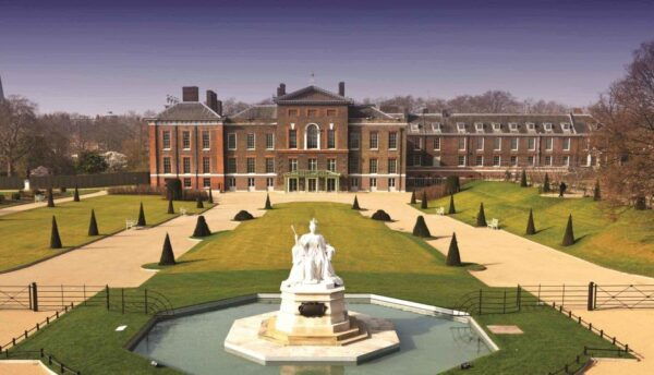 London: Westminster Walking Tour and Kensington Palace Visit - Background